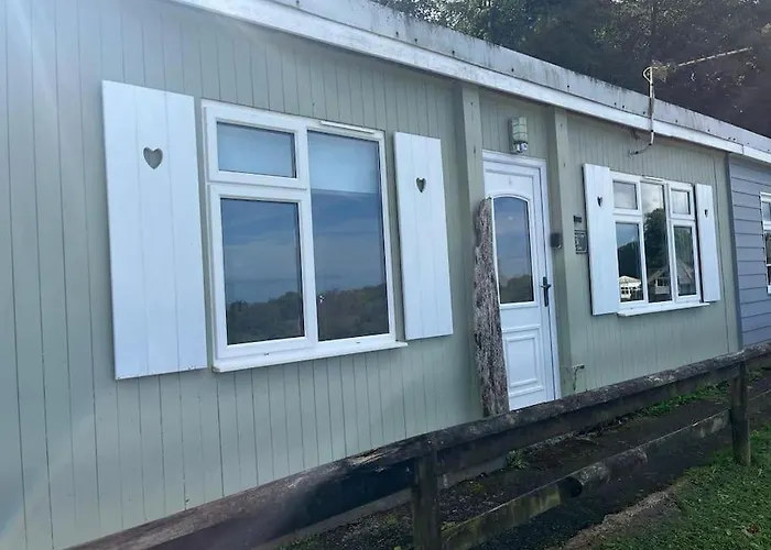 Driftwood Lodge
